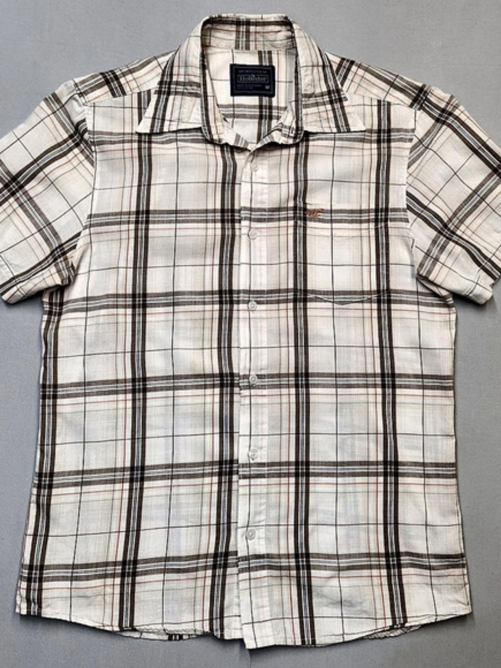 Vintage Hollister Co. Men's Short Sleeve Plaid Button-Up Shirt Hong Kong Y2k VTG